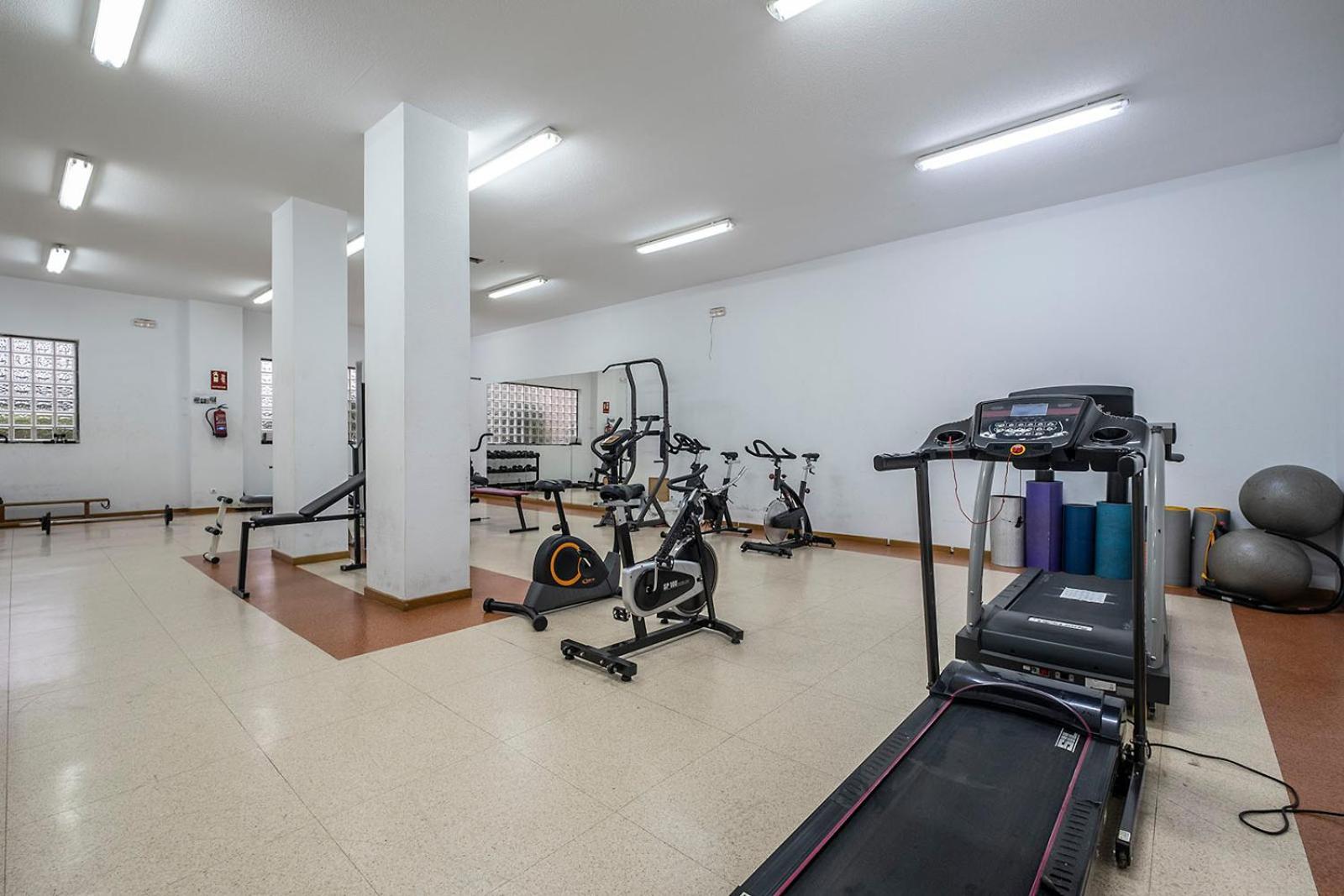 Apartamento Wanda Ifema Con Parking Y Piscina Madrid Ngoại thất bức ảnh